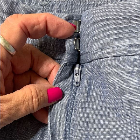 Talbots Blue Bermuda Shorts Polished Chambray Style - Picture 10 of 10